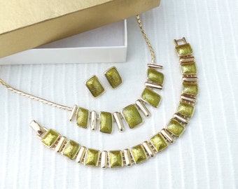 Jewelry Outlet Ciro Jewellery For Sale CIRO Gold-Plated Lime Green