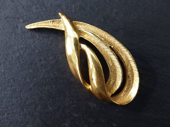 NAPIER Gold-plated Abstract Modernist Sculptural Flourish 