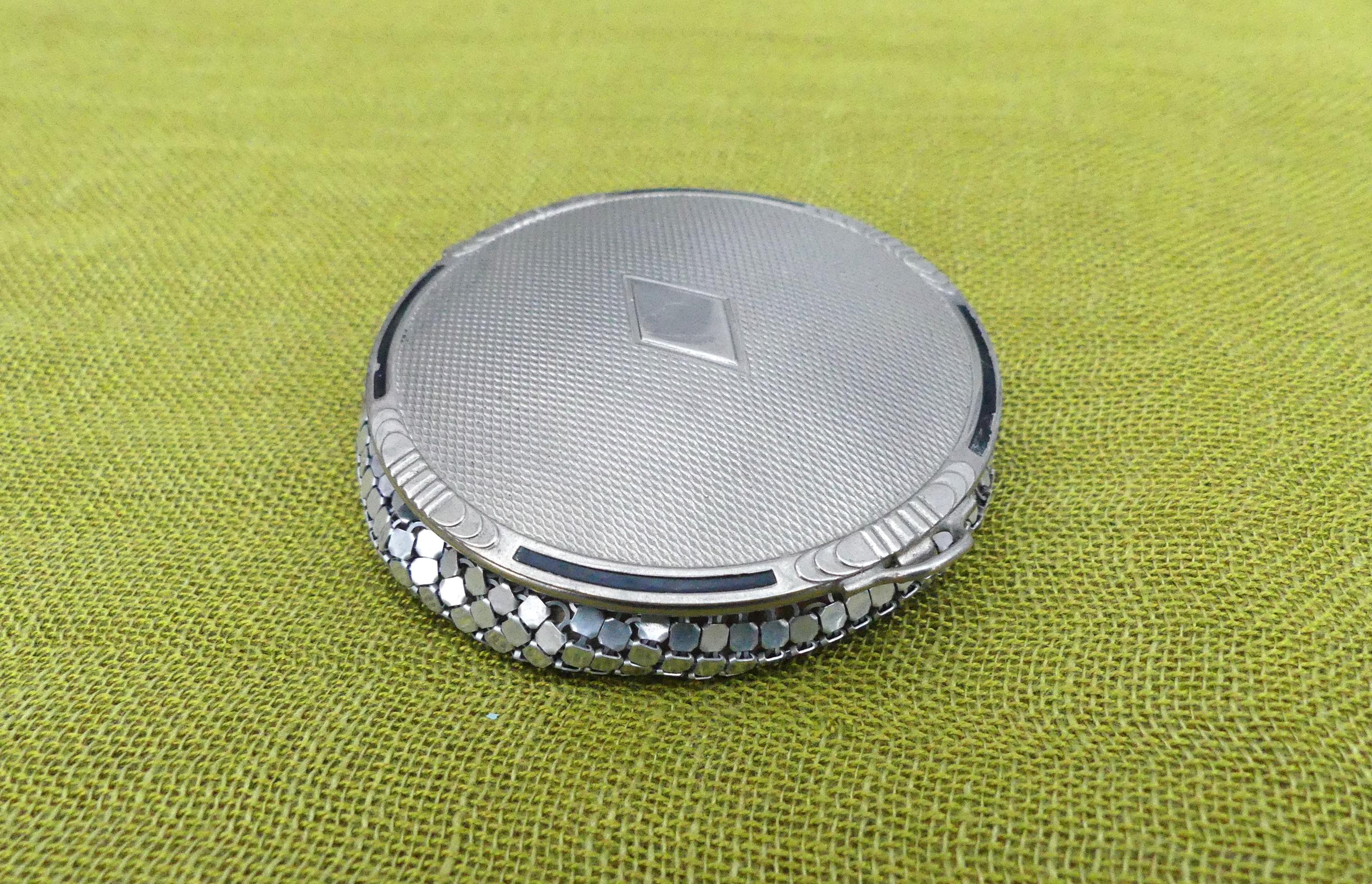 Emrich powder compact - Etsy 日本