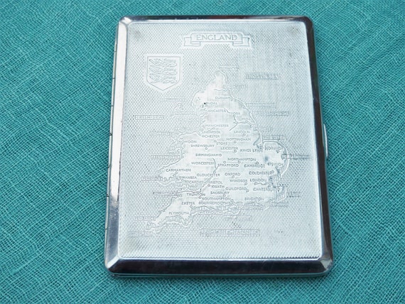 kincraft cigarette case KINCRAFT Map of England Cigarette Case, Chrome Engine-turned Engraving on Front & Back, Made in England, Vintage 1950s kincraft cigarette case KINCRAFT Map of England Cigarette Case, Chrome Engine-turned Engraving on Front & Back, Made in England, Vintage 1950s