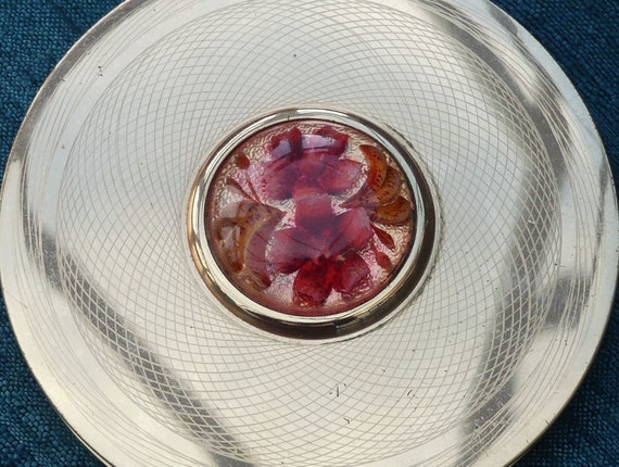 MELISSA Large Flapjack Compact With Reverse Carve… - image 2