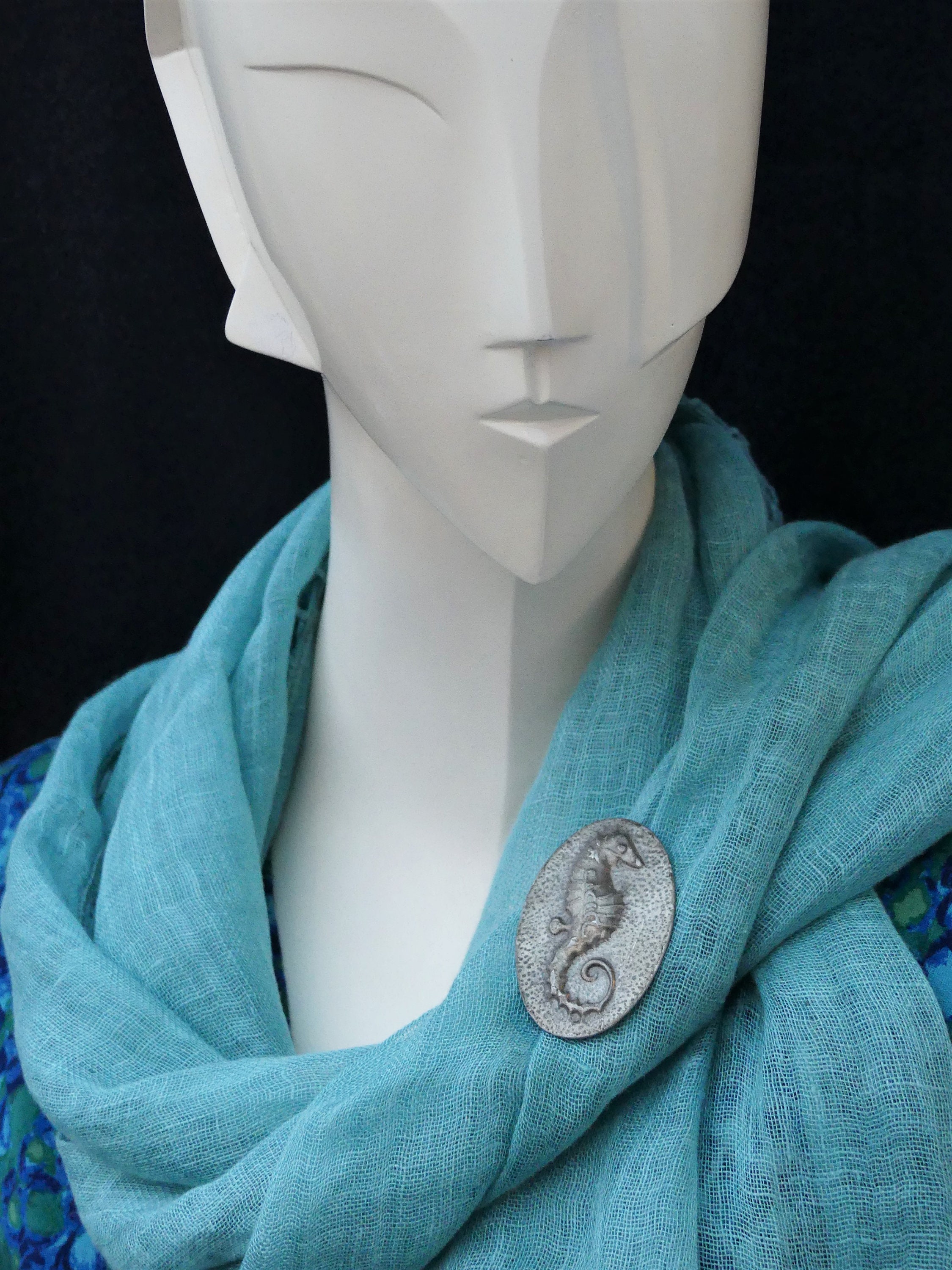 Broche Hippocampe Vintage Années 80 - Étain Et Ton Or, Création Alexandra - Occasion