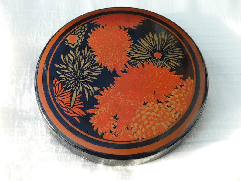 Red /& Gold Plastic Jewellery Trinket Box Made In Japan ELIZABETH ARDEN Oriental Chrysanthemum Design Black Vintage 1970s