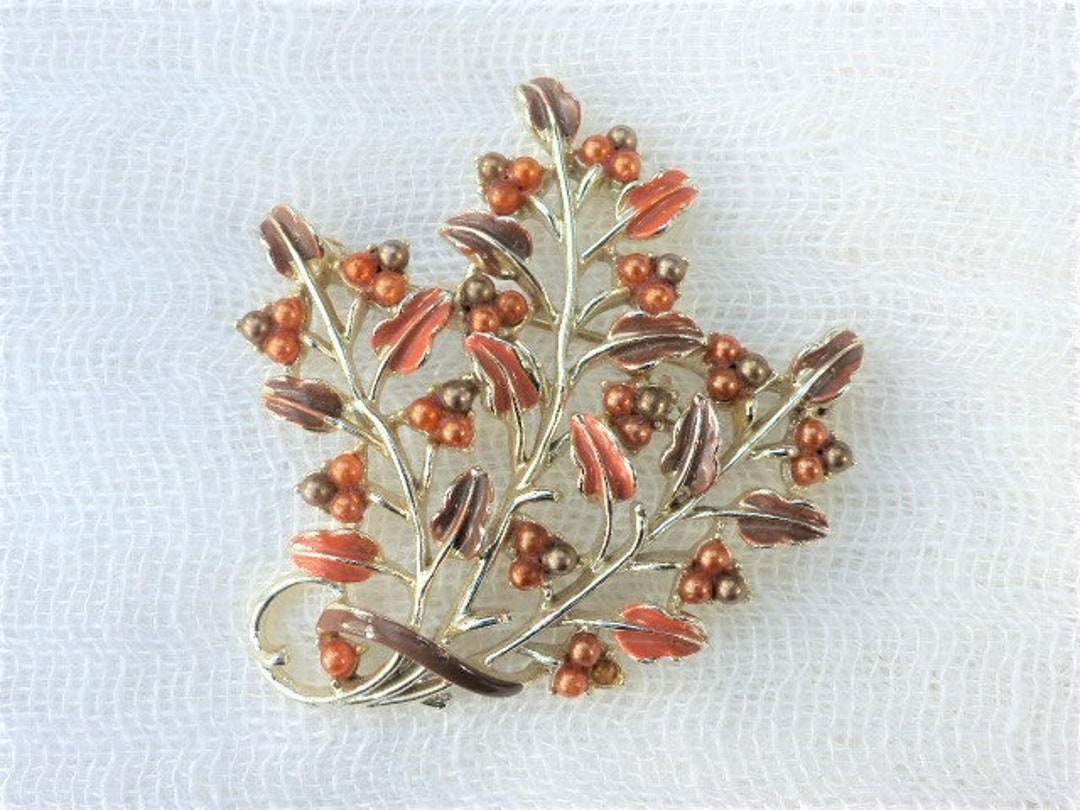 JEWELCRAFT by CORO Gold-tone Leaf Brooch With Rusty Brown Cold-painted ...