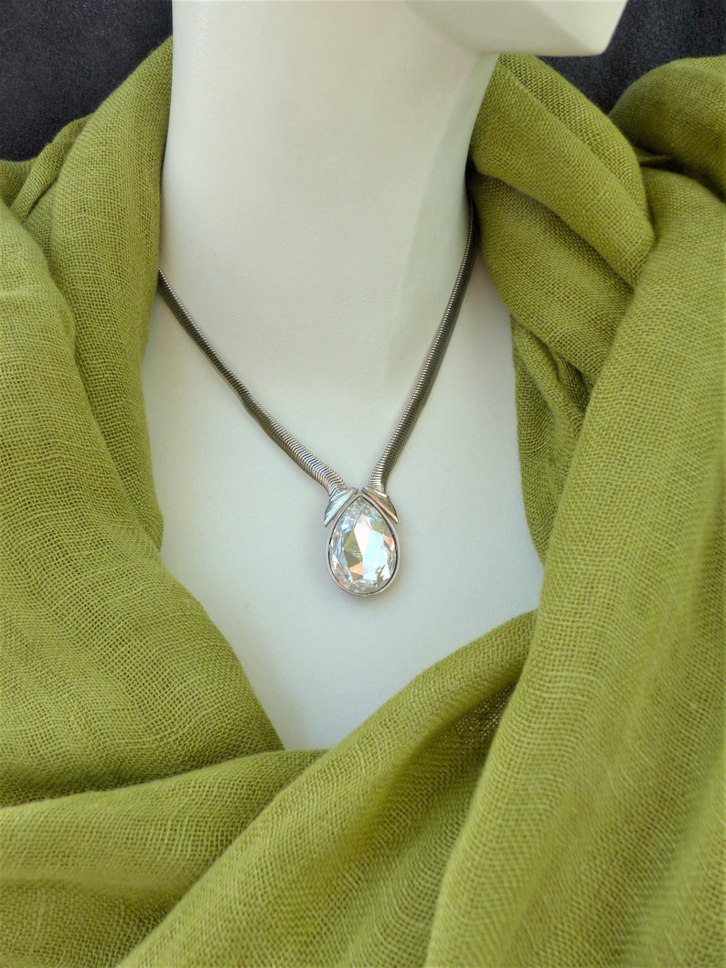 HR Snake Chain Pendant Necklace /& Earrings Set 1980s Palladium and Crystal Diamant\u00e9 Set HELENA RUBINSTEIN
