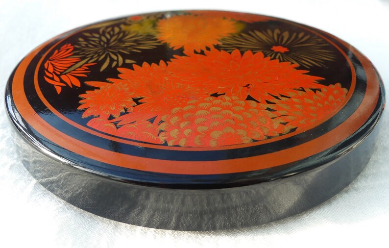 Red /& Gold Plastic Jewellery Trinket Box Made In Japan ELIZABETH ARDEN Oriental Chrysanthemum Design Black Vintage 1970s