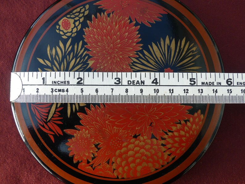 Red /& Gold Plastic Jewellery Trinket Box Made In Japan ELIZABETH ARDEN Oriental Chrysanthemum Design Black Vintage 1970s