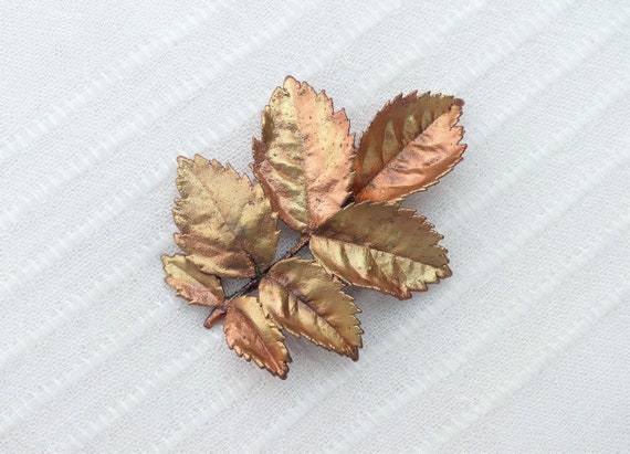 Vintage 1970s Small Copper-dipped Rose Leaf Brooc… - image 7