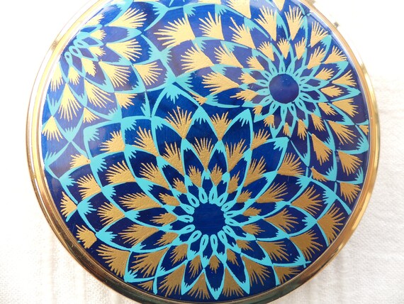 Vintage 1970s Blue & Gold Fireworks Powder Compac… - image 9