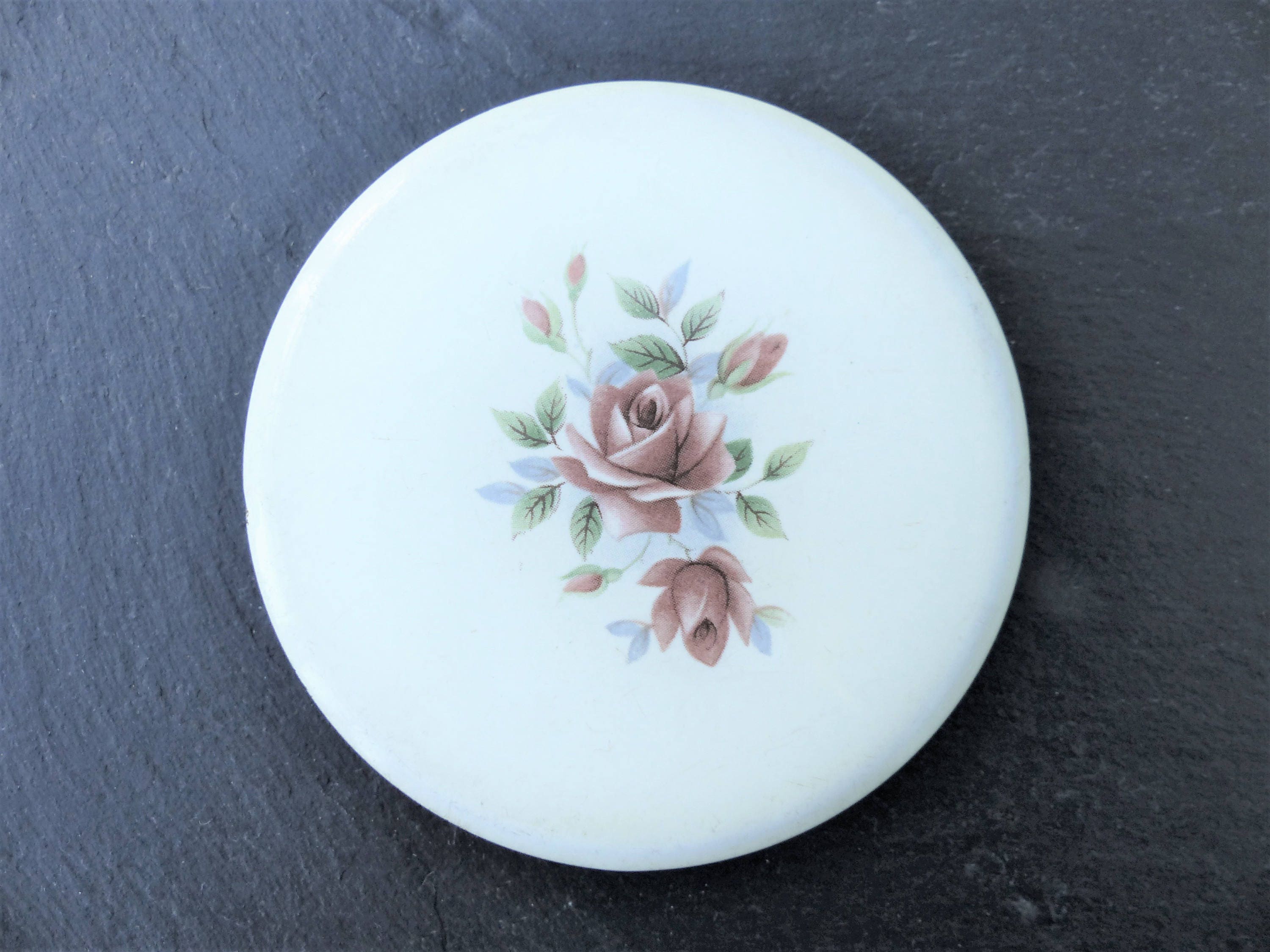KIGU - Vintage 1970s Circular Lacquered Brass & Cream Enamel Powder Compact with Pink Rose Design