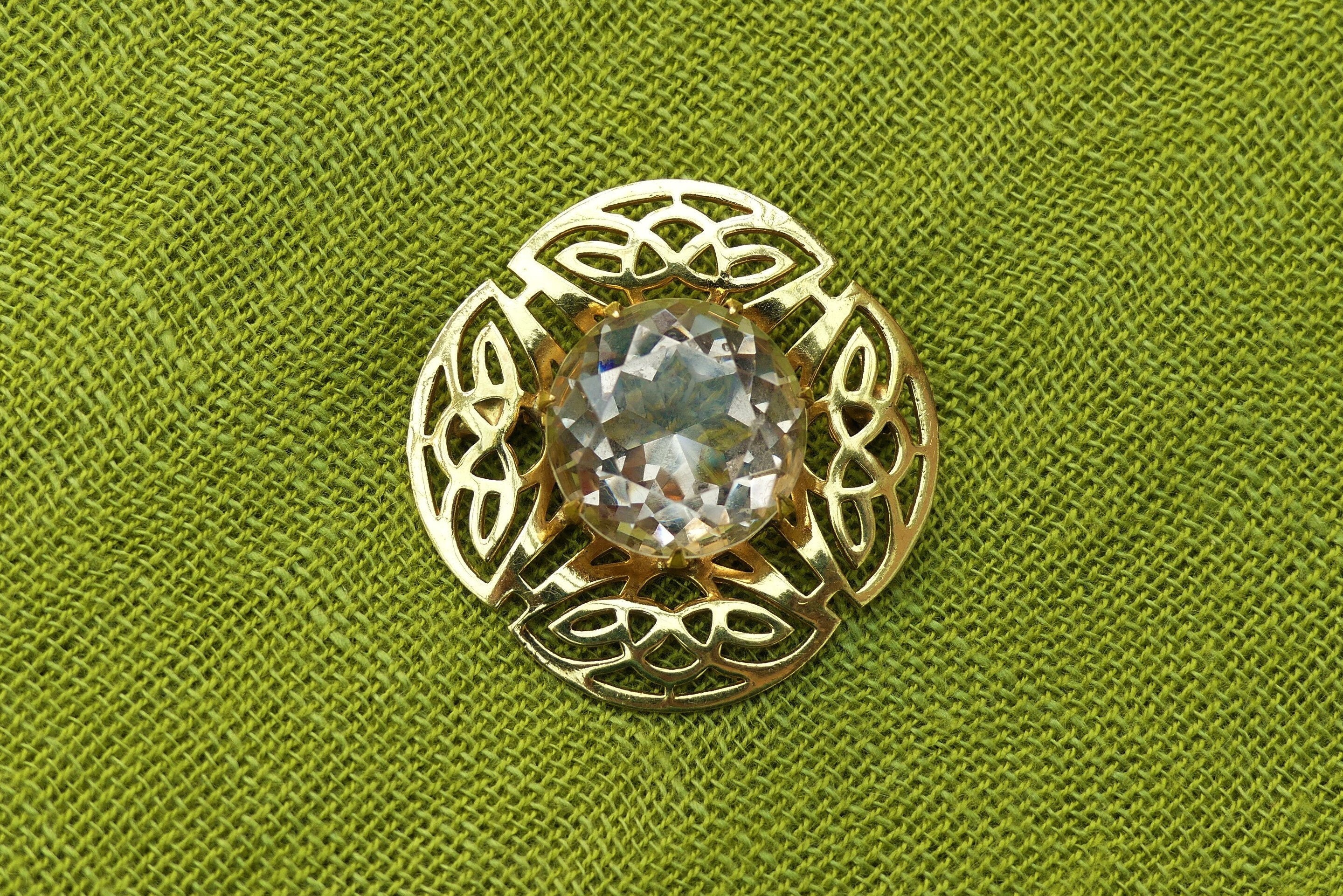 Miracle brooch - Etsy 日本