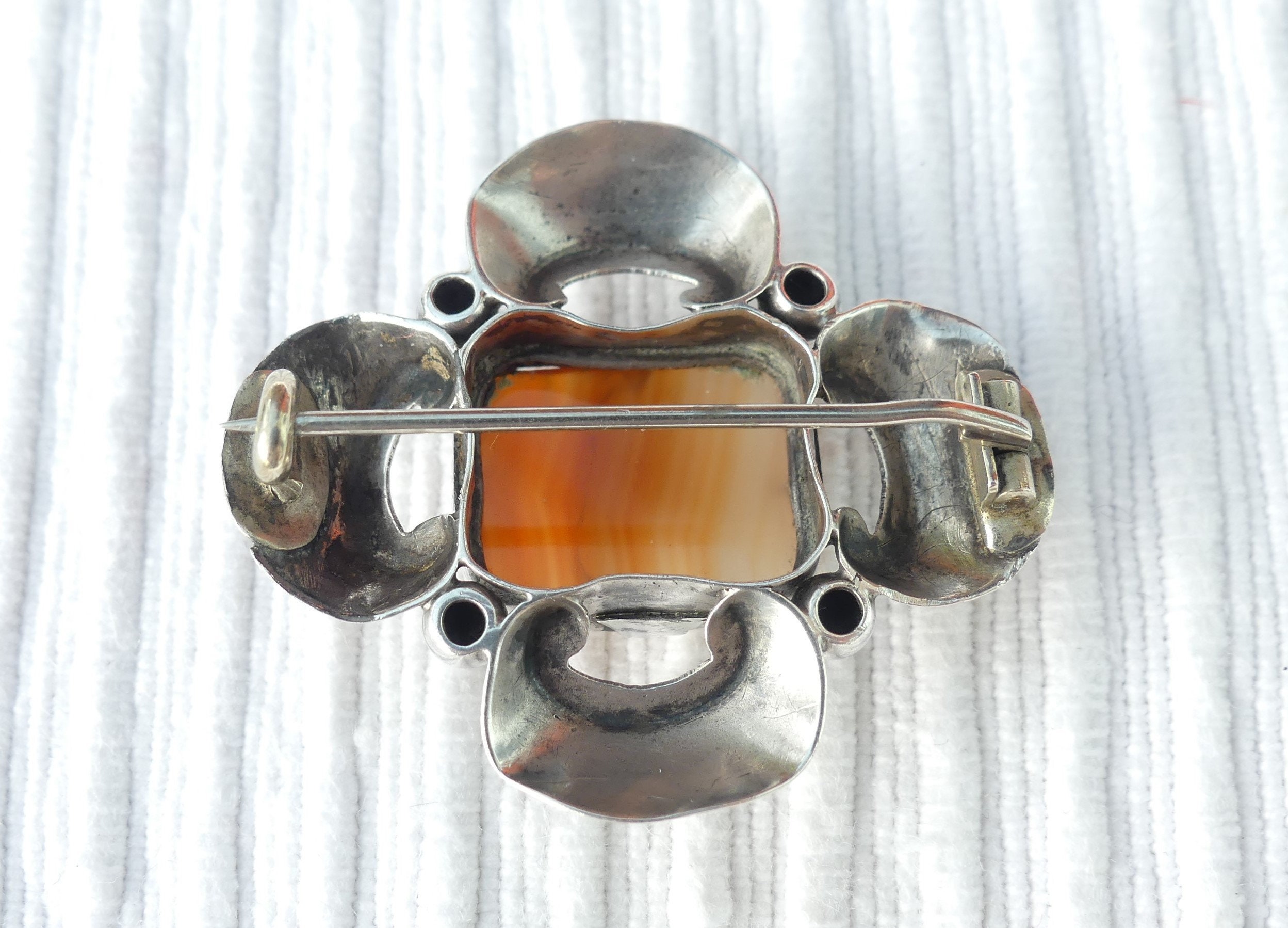 Broche Ancienne XIXe Siècle En Argent 830 - Agate Et Cornaline, Style Victorien, 70x21 Mm, Occasion