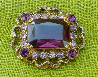 Broche Vintage Années 1960 En Verre Améthyste Et Laiton Doré - Bijou Ancien