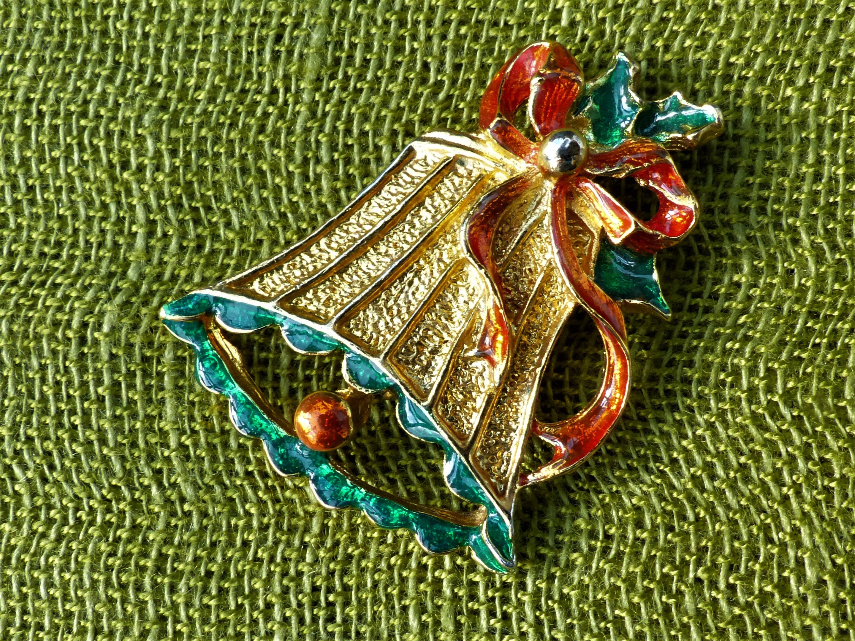 GERRY'S ? Gold-tone Christmas Bell Brooch With Green and Red