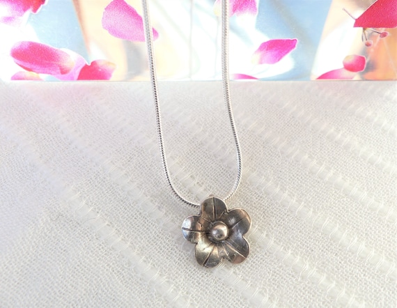 Vintage 1990s Tiny Silver-Plated Flower Pendant o… - image 1