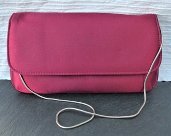 MONSOON - Vintage 1990s Rich Deep Pink Satin Evening Bag With Silver Snake Chain Strap
