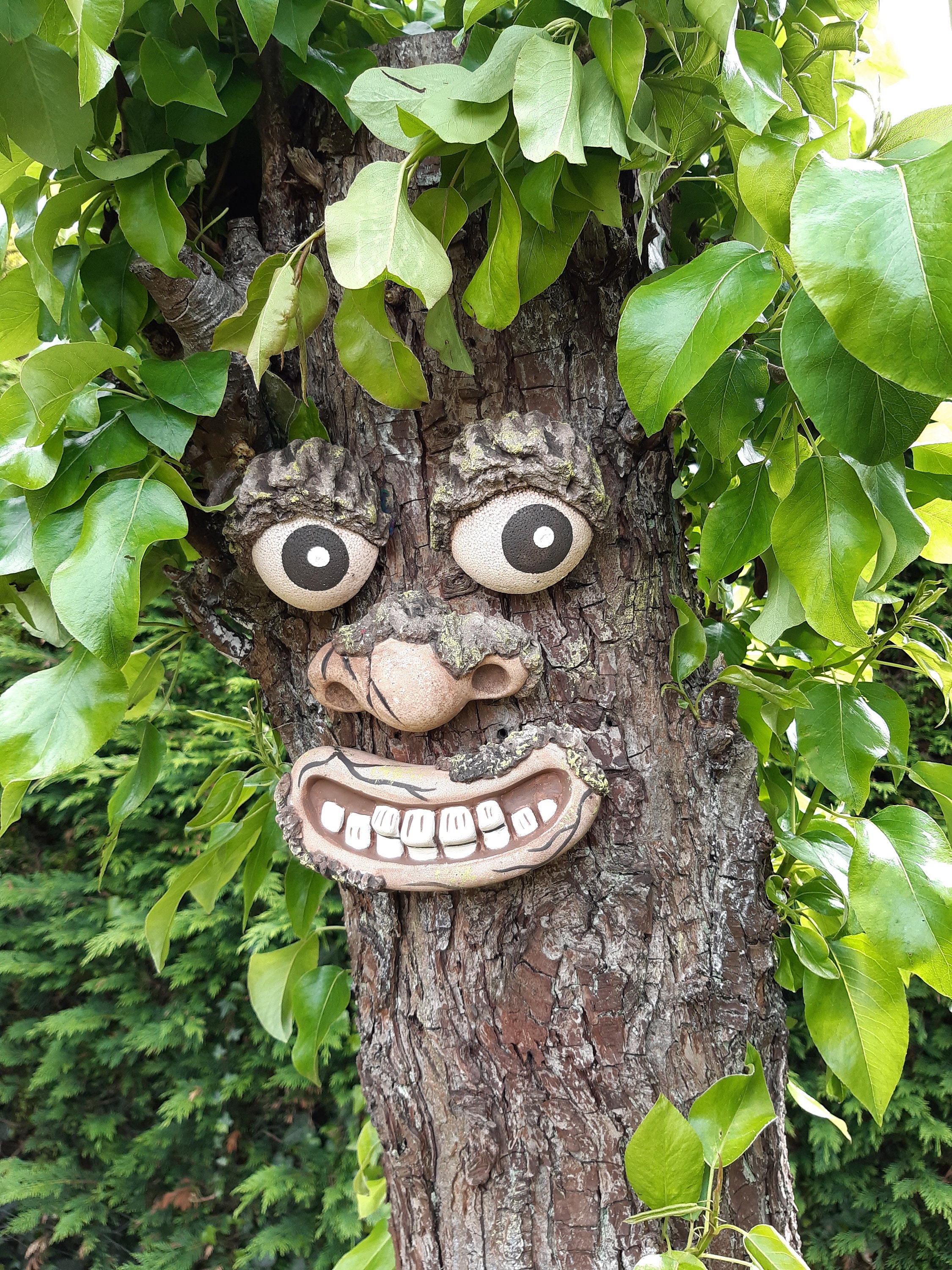 Décoration de jardin en forme de visage d'arbre, ornements d