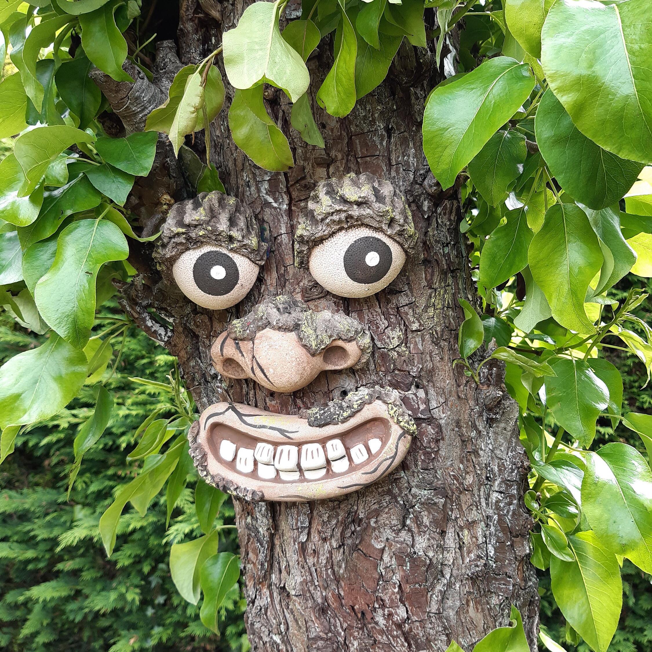Tree Face Outdoor Decoration, Lawn and Tree Ornament, Funny Face ...