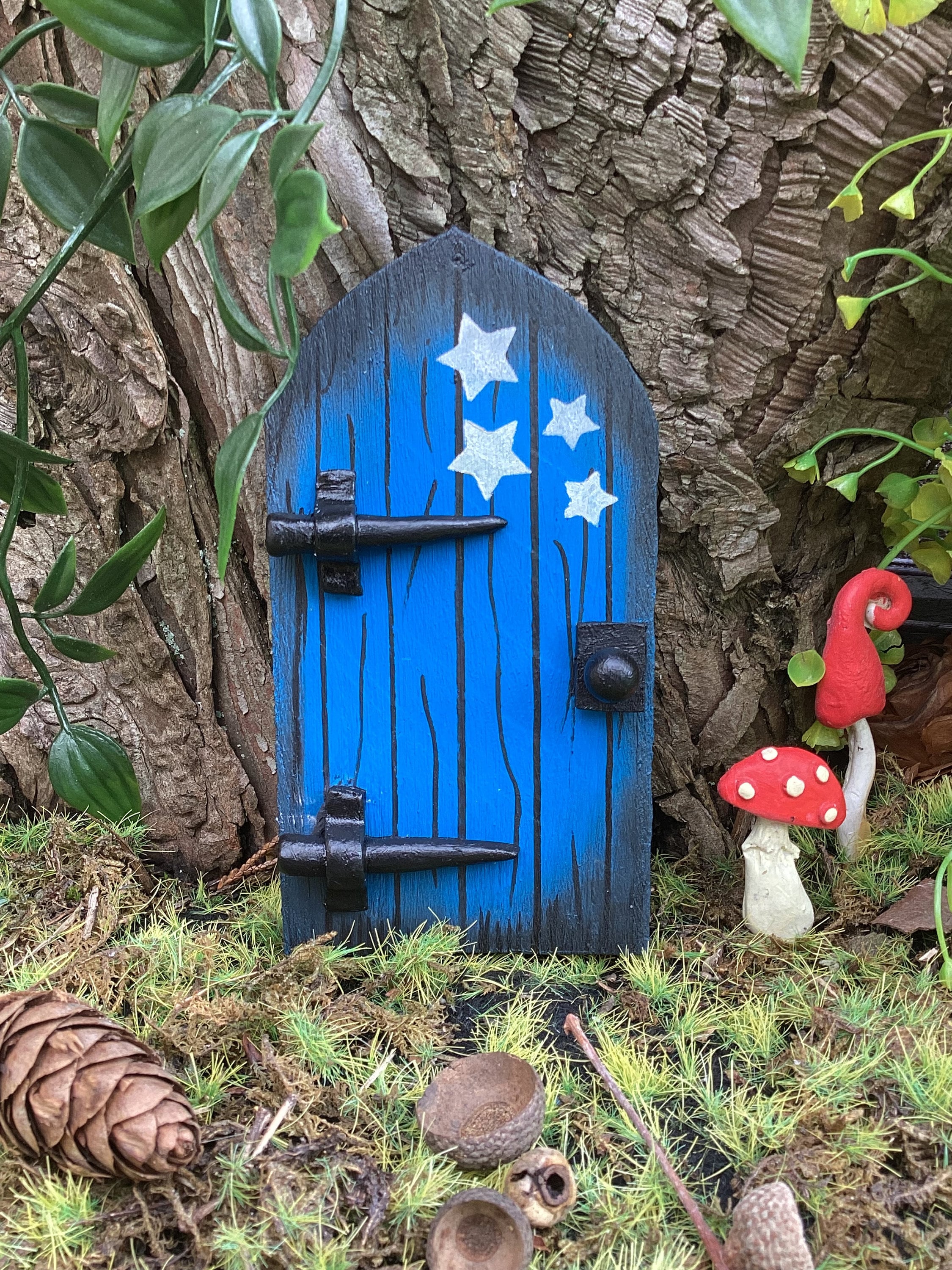 6PCS Mini Fairy Door Set – Home Garden Tree Decor – Outdoor/Indoor, Unbranded