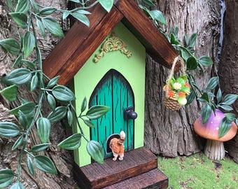 Whimsical Green Fairy Door with Cat & Flower Basket - Garden Decor