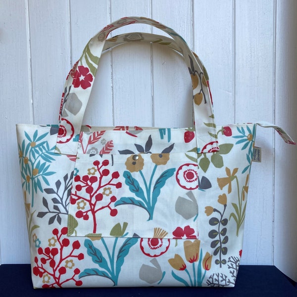 Grand sac zippé Floral Chic en toile cirée