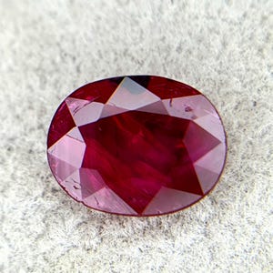Certified Unheated 1.07 ct Natural Ruby oval loose gemstone for Ring at low price