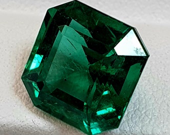 Exotic premium Natural Emerald 5.83 Ct, 10.6 X 11 mm Octagon minor /Insignificant crystal clean for luxury ring, investmen gemstone.