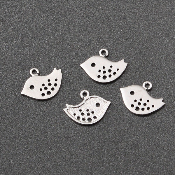 1PCS - Tiny Bird charm for Earrings Pendant Silver plated over brass / GT0-9O