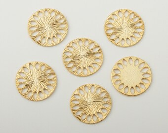 1PCS - Matte Gold Sun Charm, Gold Solar Pendant, Vintage Medallion Sun Charm, Engraved Wheel Coin Pendant / RH3-5G