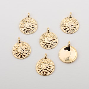 1PCS - Gold Chasing Sun and Moon Zodiac Pendant, Solar Lune Constellation Charm, Burning Sun Crescent Moon Charm / AF6-7G