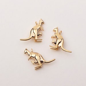 1 STÜCK - Glänzender Gold Känguru Anhänger, australisches Souvenir Wallaby Anhänger, Beuteltier Charm Zubehör / TF9-8G