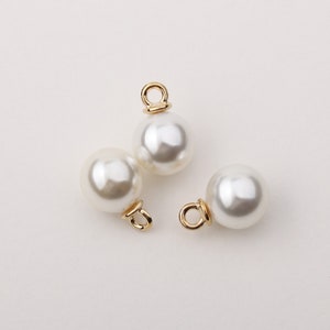 1PCS - 8mm Round Pearl Charm, Globular Shape Gemstone Shell Pendant, DIY Wedding Bridal Jewelry Supplies / KR2-9G