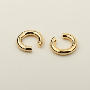 1PCS Thick Core Ear Cuffs, Cartilage Ear Cuff, Dainty Ear Cuffs, Dainty Hoops, Gold Plated Earrings / E08-5G image 3