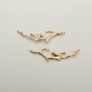 1PCS - Uccello sul connettore del ramo, Gold Lucky Bush Warbler, usignolo, connettore collana placcato oro / RF6-1G