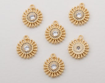 1PCS - Matte Gold Radial Frame Cubic Charm, Gold Round Circle Pendant, Disc Shape Coin Charm, Engraved Wheel Pendant / AY4-1G