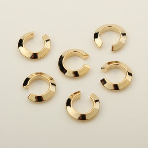1PCS - Angular Thick Core Ear Cuffs, Cartilage Ear Cuff, Dainty Ear Cuffs, Dainty Hoops, Gold Plated Earrings / E08-7G