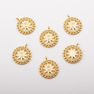 1PCS - Matte Gold Plated Sunburst Charm, Sun Pendant, Sun Medallion Charm, Celestial Charm, Gold Sun Pendant Findings / CD5-6G