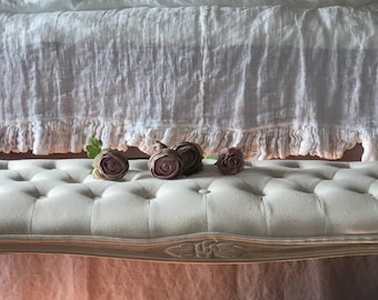 Copriletto in lino arricciato Sisi – Coperta vintage shabby chic (233x233 cm)