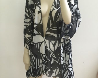 Black and White Abstract Print Chiffon Kimono. Women's Foliage Print Spring-Summer Voile Tunic Top. Sheer Swimsuit Cover. One Size.