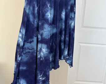 Blue Tie Dye Asymmetrical Hem Caftan. Women's Blue Tunic Top. Casual Tank Tops. Blue Bathing Suit Cover. One Size.