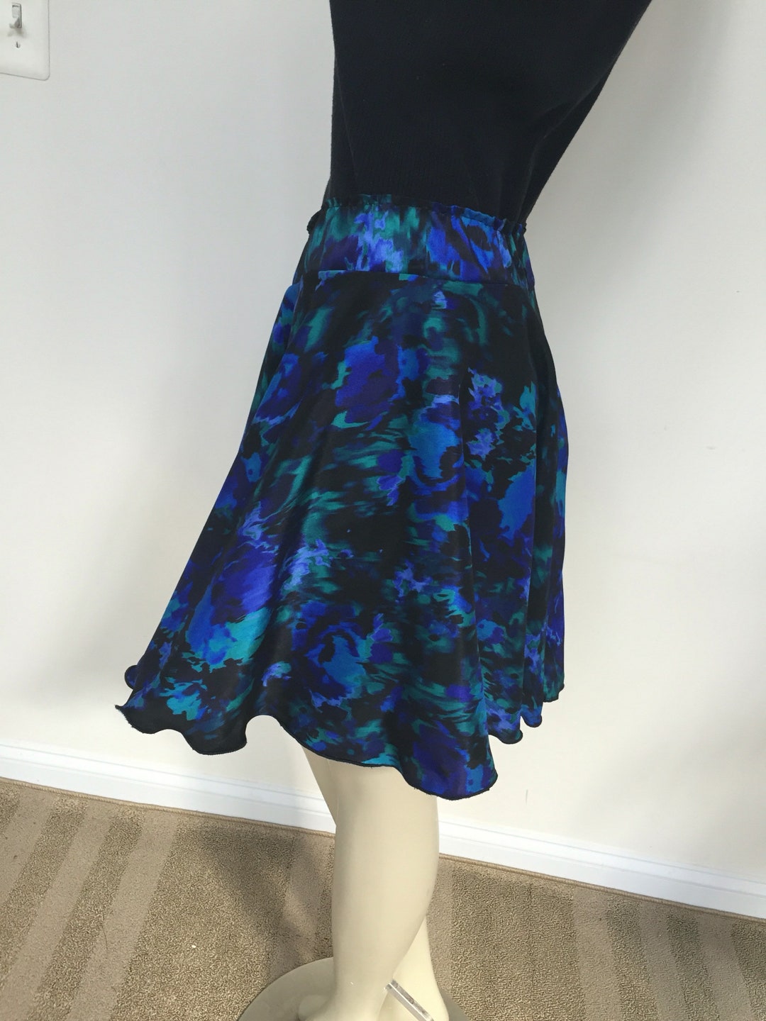 Royal blue floral skirt new arrivals