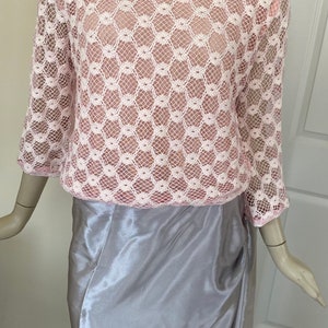 Elegant Light Pink Crochet Knit Tank Top with Three Quarter Sleeves. Baby Pink and Cream Stretch Top. Women&#39;s Casual Tops. Size M-L (8-10).
