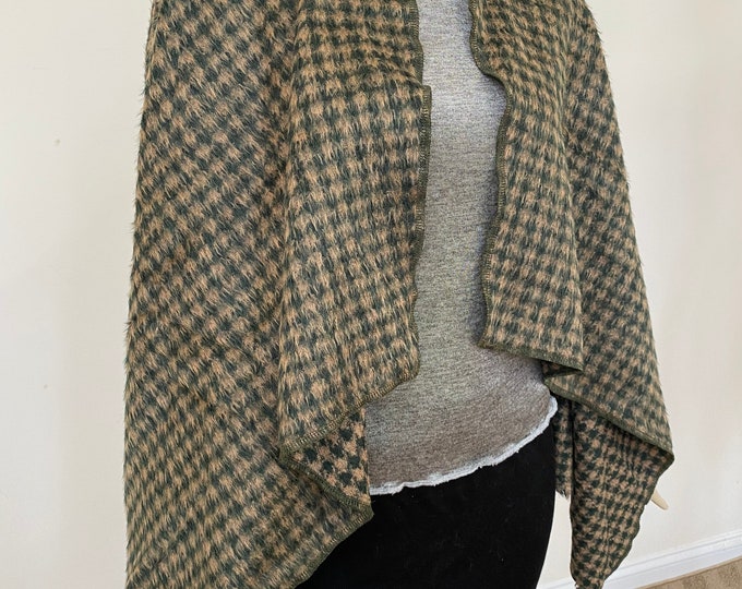 Olive and Gold Wool Houndstooth Poncho. Women's Short Hair Wool Fur Wrap Scarf. Warm Winter Wraps. One Size. Gifts for Her.