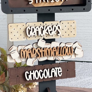 Add on s'mores street signs for the tall table top post. Interchangeable signs