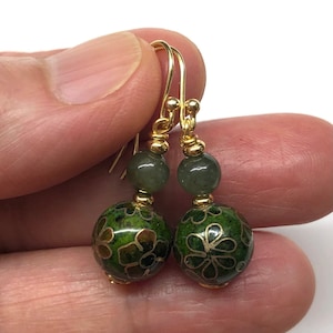 Cloisonné-oorbellen, groene jade-oorbellen, Chinese oorbellen, jade-sieraden, vintage Chinese cloisonné-kraal uit de jaren 80, echte jade-kralenoorbellen