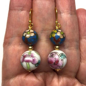 Chinese Cloisonne Earrings, Chinese Enamel Earrings, Vintage Porcelain Earrings, Vintage Cloisonné Bead 70s, Hand Painted Porcelain Bead 80s