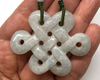 Colgante de jade tallado, collar con colgante de nudo infinito de jade, colgante de nudo infinito chino (盤祥結) de jade verde claro, collar con cordón verde ajustable