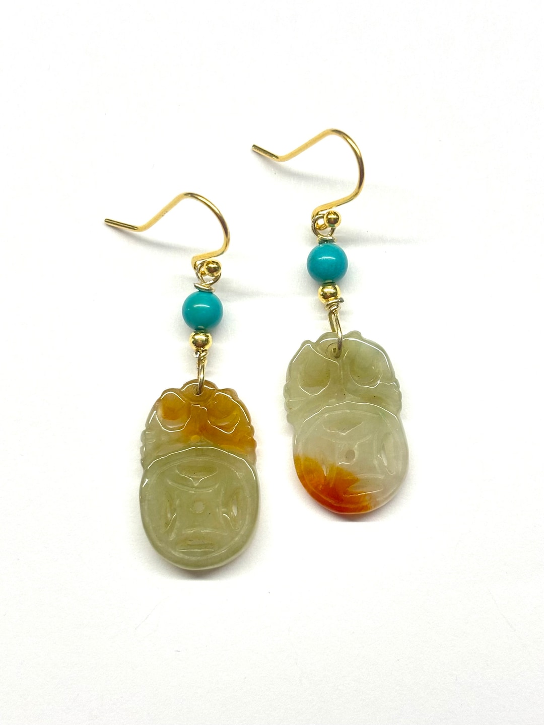 Boucles D'oreilles Anciennes Chinoises En Jade Vert Pomme & Or 18K - Bouddha Sculpté - Asymétriques