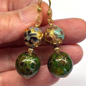 Chinese Cloisonne Earrings, Vintage Chinese Cloisonné Bead from 60s and 80s, Chinese Enamel Earrings, Chinese Earrings, Green Gold Earrings