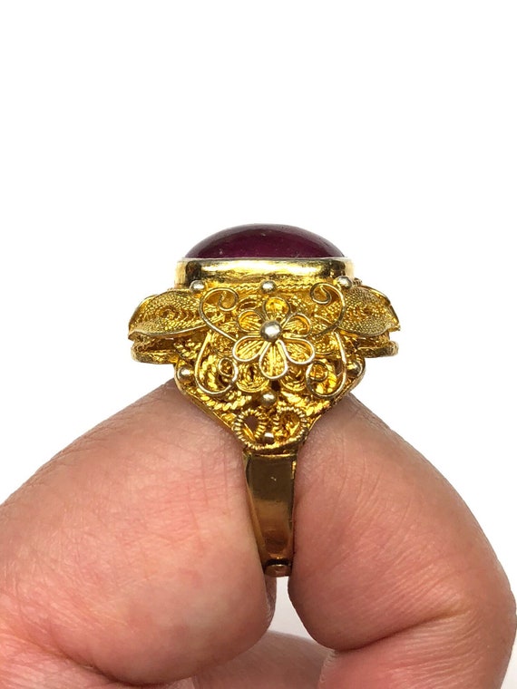 Ruby Ring, Vintage Oval Shaped Ruby Filigree Gold… - image 9
